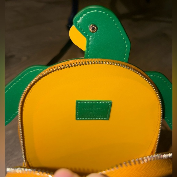 LV classic & reverse Monogram Green Sea Turtle Bag + adjustable Crossbody strap - Picture 7 of 10